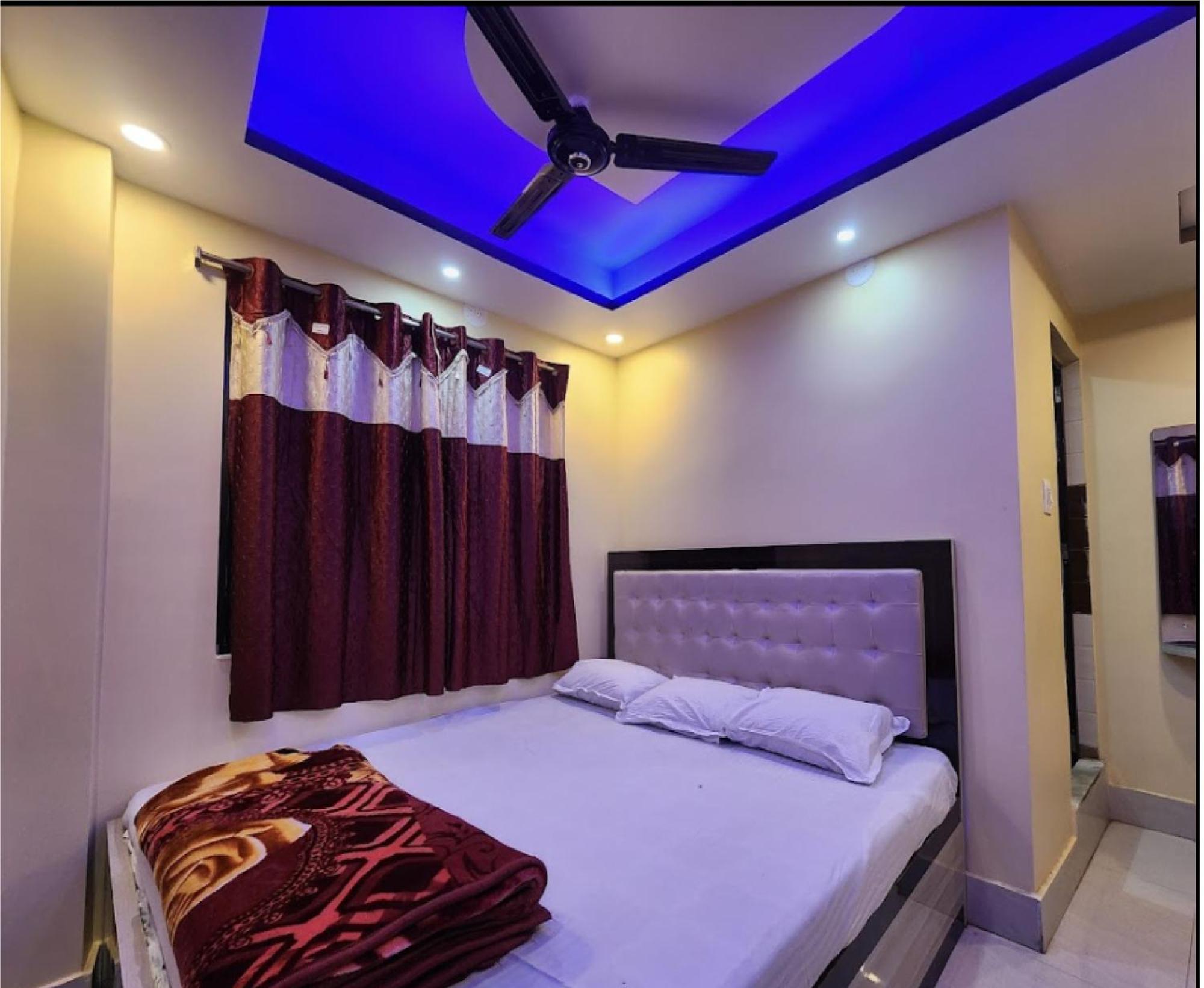 Hotel Ilora By Wb Inn Tarapith Exterior photo